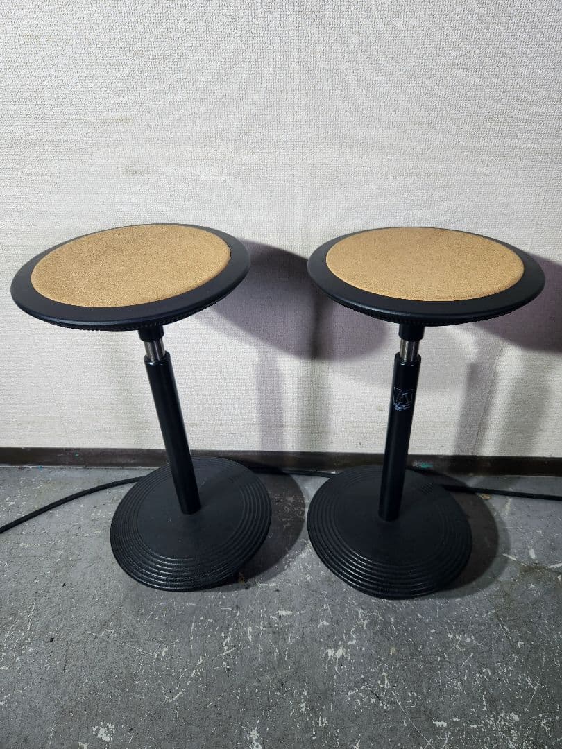 (スティッツ)ハーフシーティングチェア/ブラックフレーム/コルク 2脚セット②