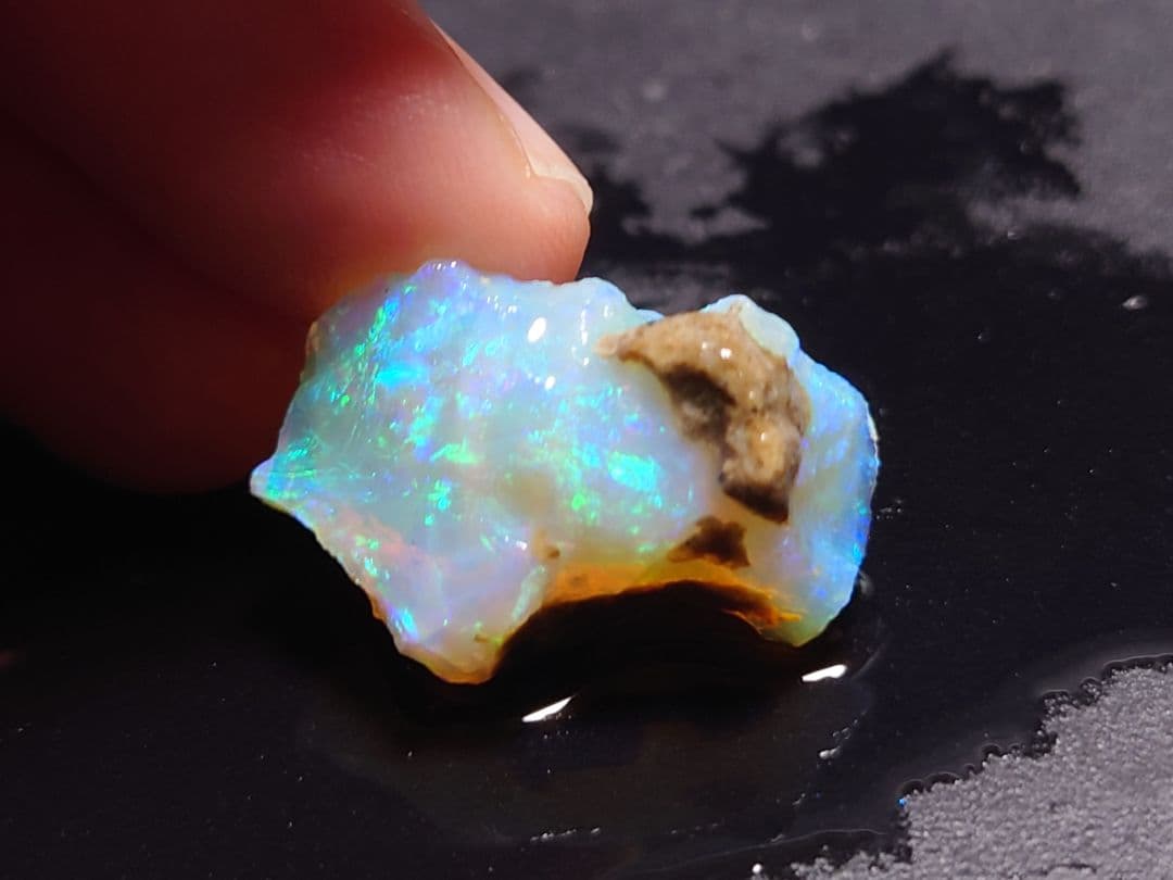 エチオピアウェロ産　チョーク　オパール　原石　鉱物標本