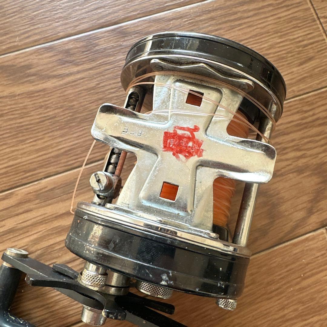 ABU Ambasseur 7000C オレンジ糸