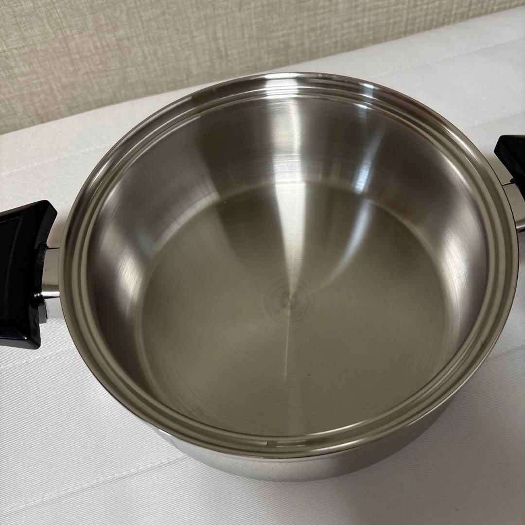 ロイヤルクィーン2コート蓋付き（美品）と小フライパン　２個