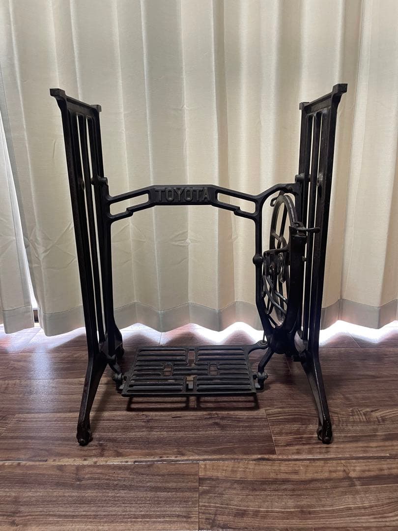 【アンティーク】トヨタ アンティーク テーブル脚 ミシン台