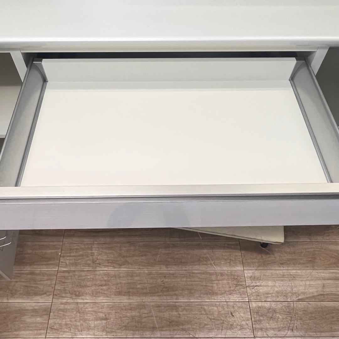 送料込み　パモウナ ホワイト　キッチンカウンター　食器棚