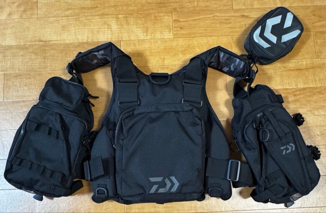 新品　フローティングジャケット　ダイワ　黒　DF-6206