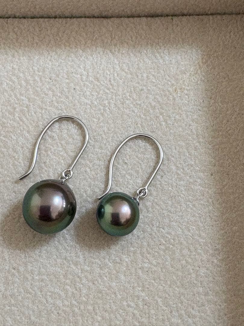 黒蝶真珠 孔雀色ドロップパール K14WG フックピアス
