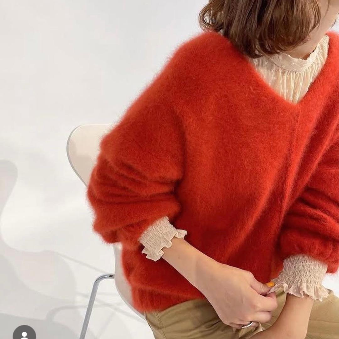 スピックアンドスパン　ラクーンファーVネックニット　トマトレッド