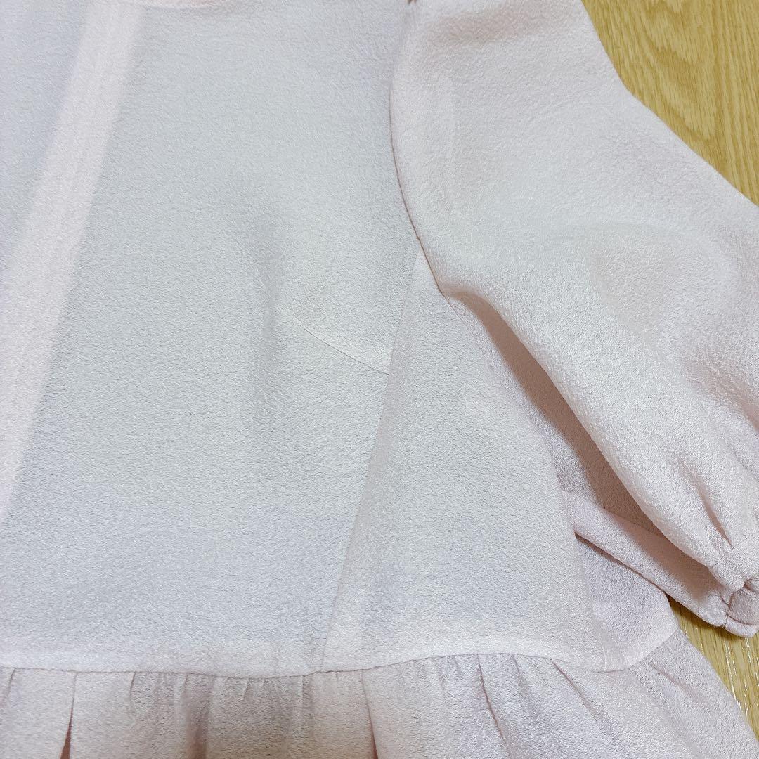 アヴェニールエトワールジャガード　タック　ペプラム　ブラウス　ペールピンク36