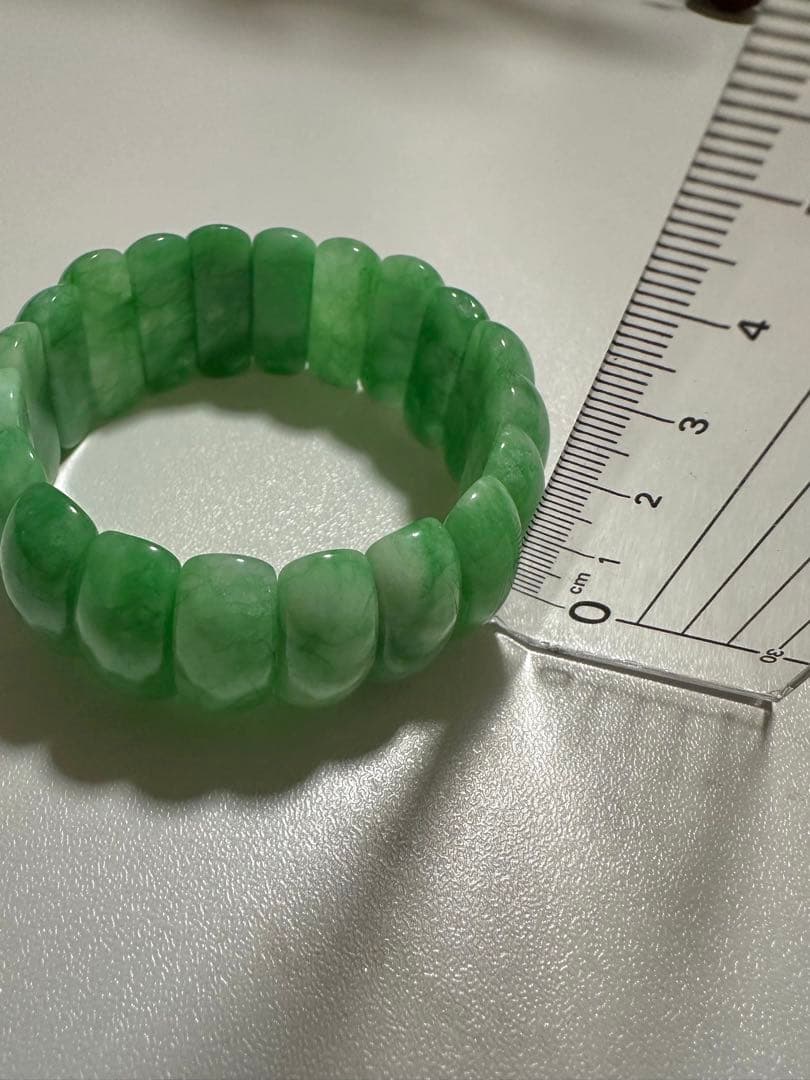 モンゴル産 翡翠 ブレスレット 楕円形 18cm 天然石