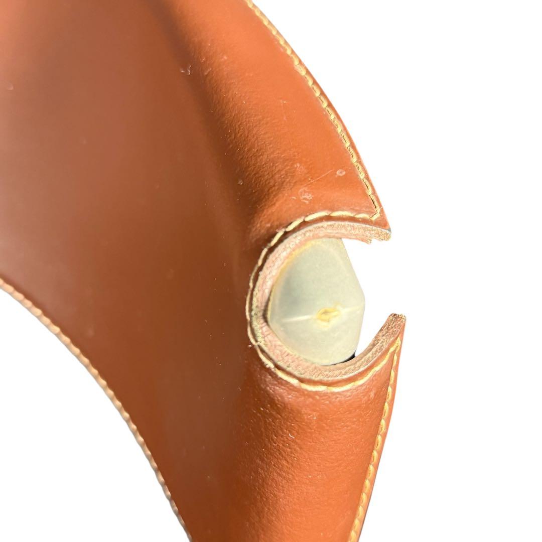 HR647 カリガリス　CICLADI 本革ダイニングチェア　レザーチェア