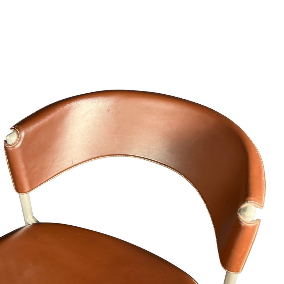 HR647 カリガリス　CICLADI 本革ダイニングチェア　レザーチェア