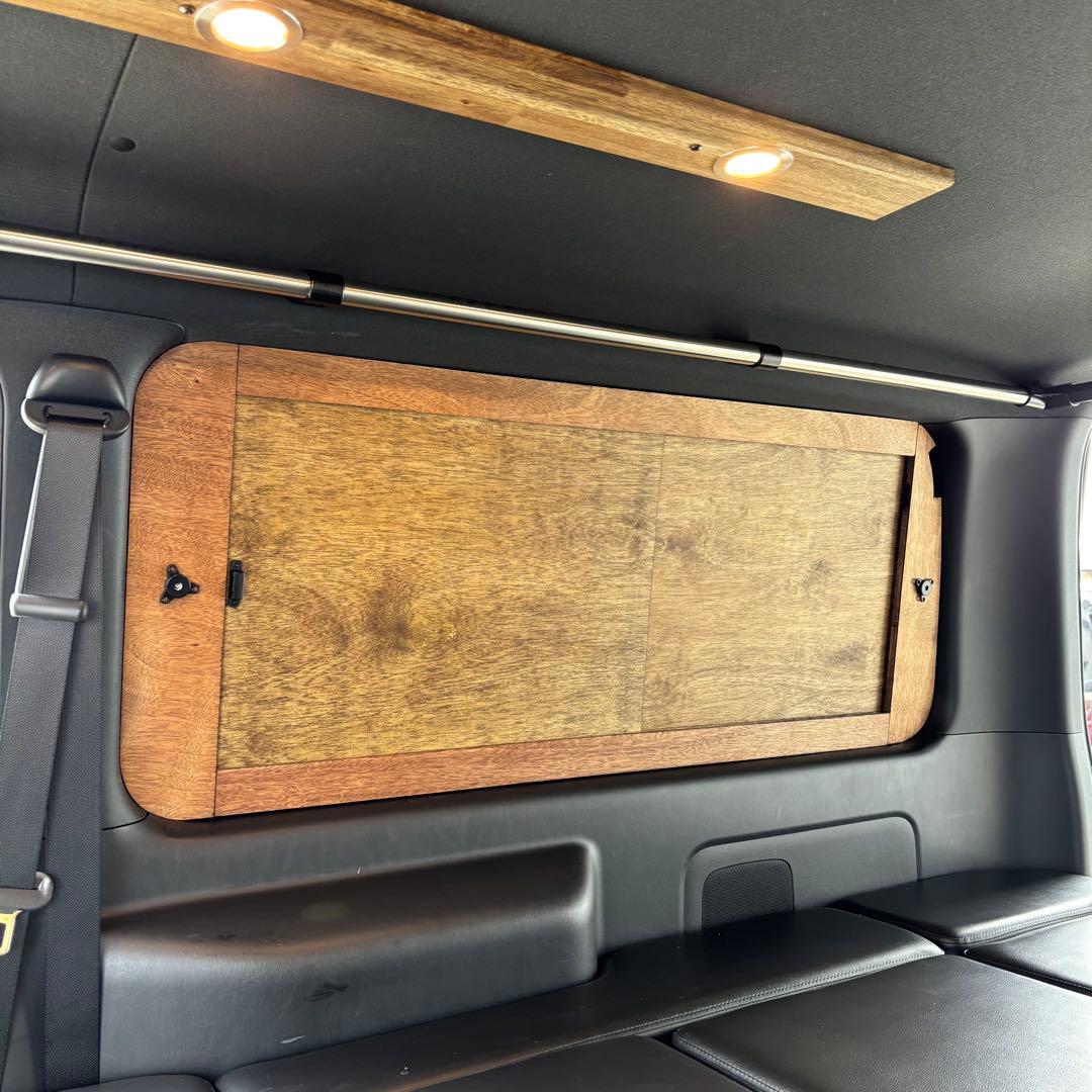 ハイエース 窓埋めパネル 開閉式 左右セット 断熱シート加工 木目