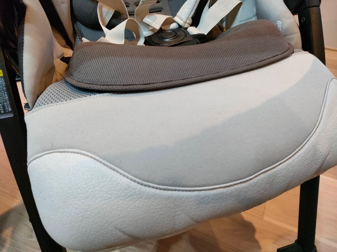 コンビホワイトレーベル クロスゴー ベビーカー　エッグショック　ガーデニアグレー