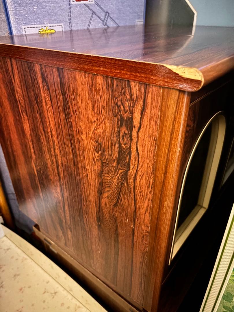 木製キャビネット ガラス扉 城のデザイン　当時物