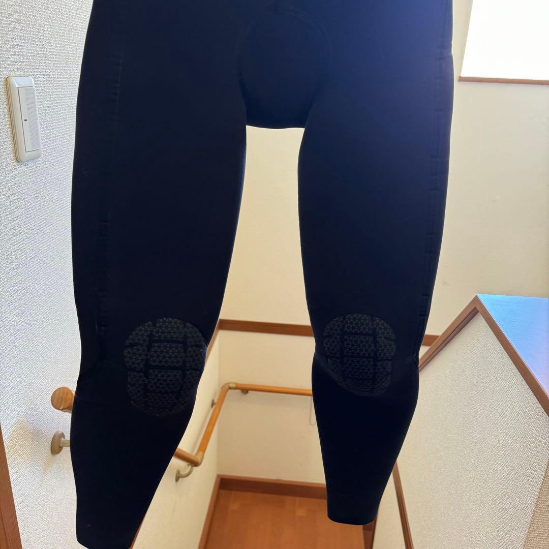 新品未使用　クイックシルバー　ウェットスーツ　ジッパーレス　セミドライ　裏起毛