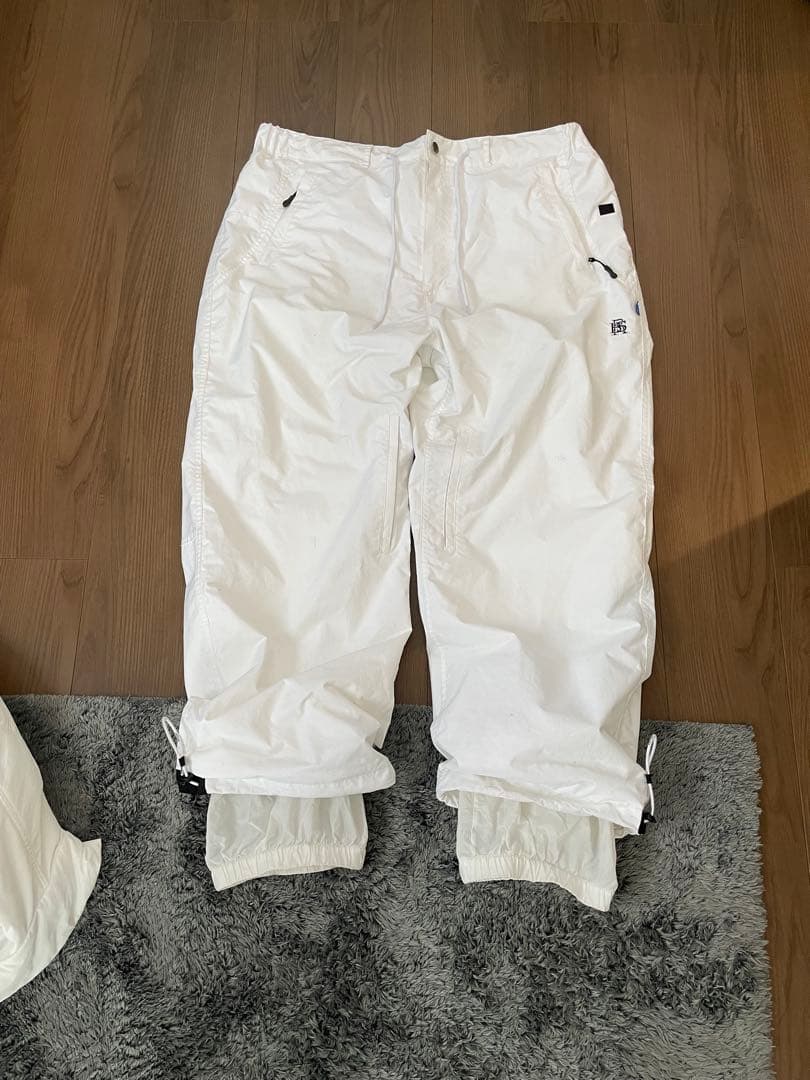 ビエスラビット ホワイト スノーボードウェア M