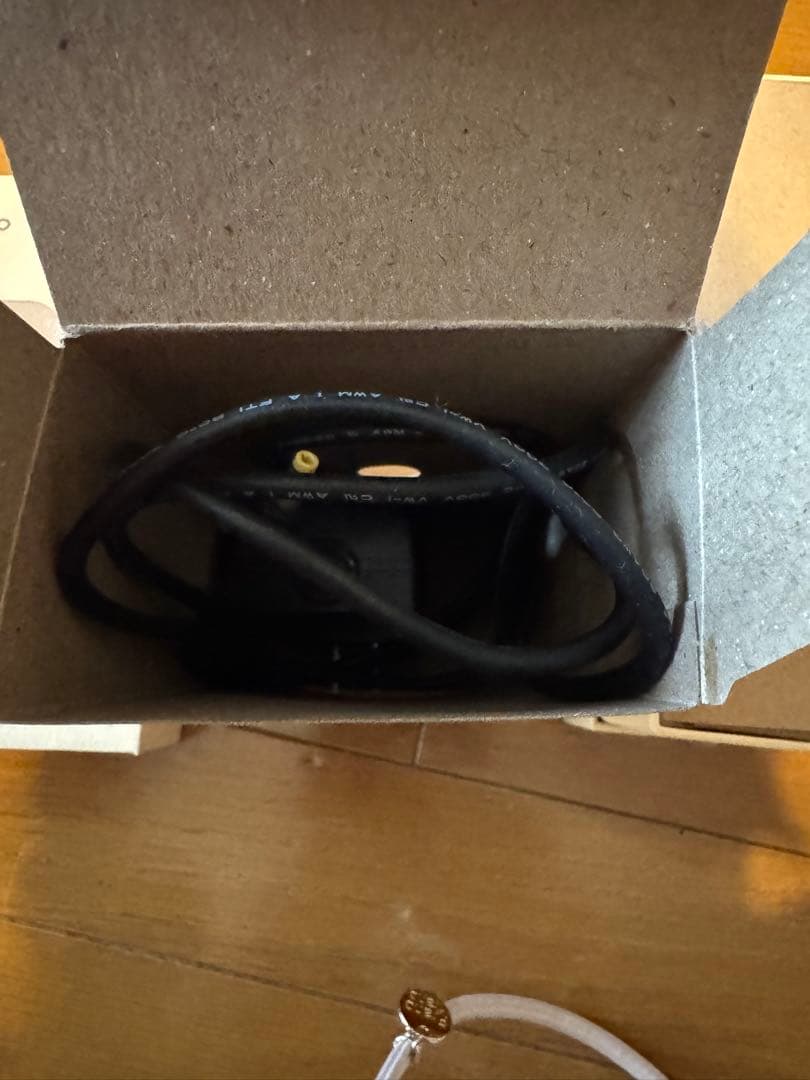 UENO-mono KABENI PRO スマートミニプロジェクター