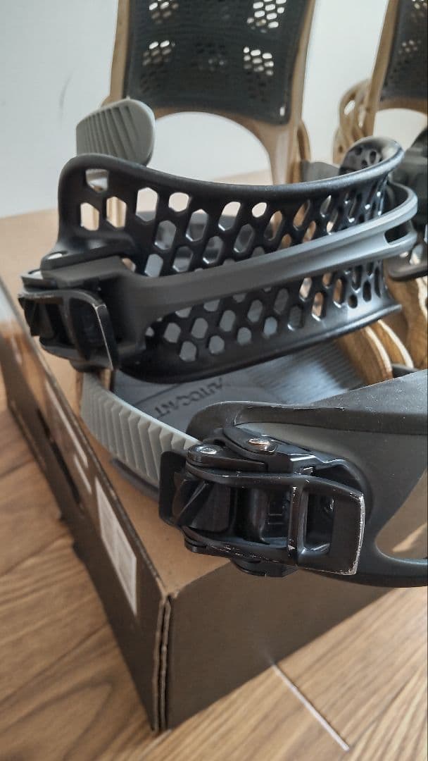 バートン マラビータ　Mサイズ