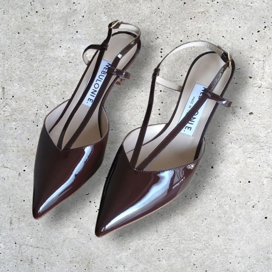 NEBULONIE ブラウン エナメル　ポインテッドトゥ シューズ 38