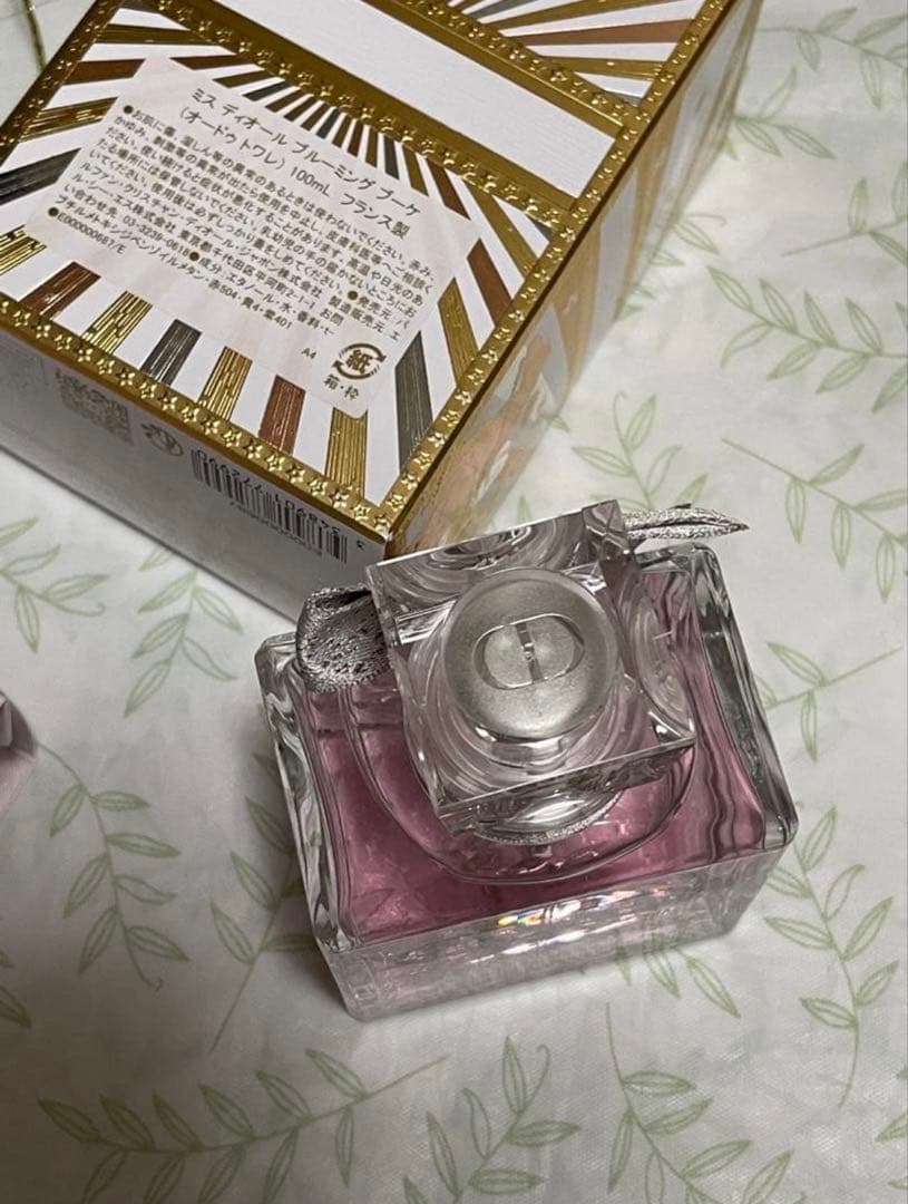 ミス ディオール ブルーミング ブーケ 100mL (オードゥ トワレ)ホリデー