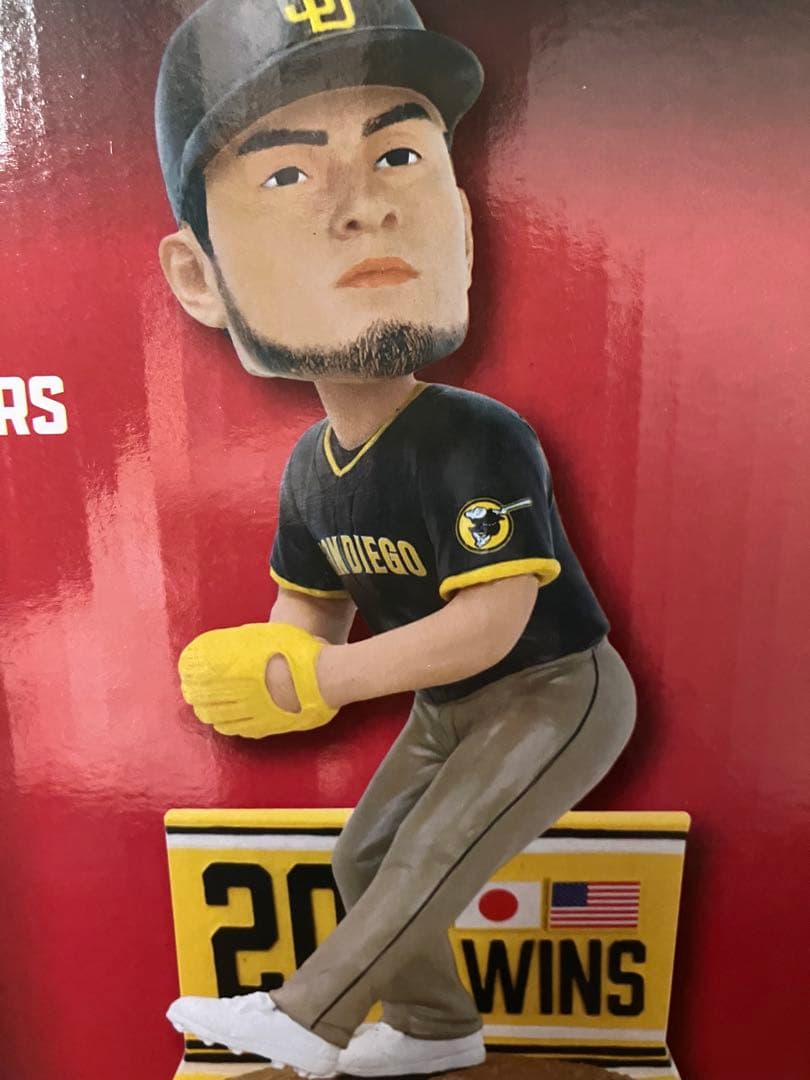 MLB公式日本限定モデル ダルビッシュ有日米通算200勝 ボブルヘッド新品未使用
