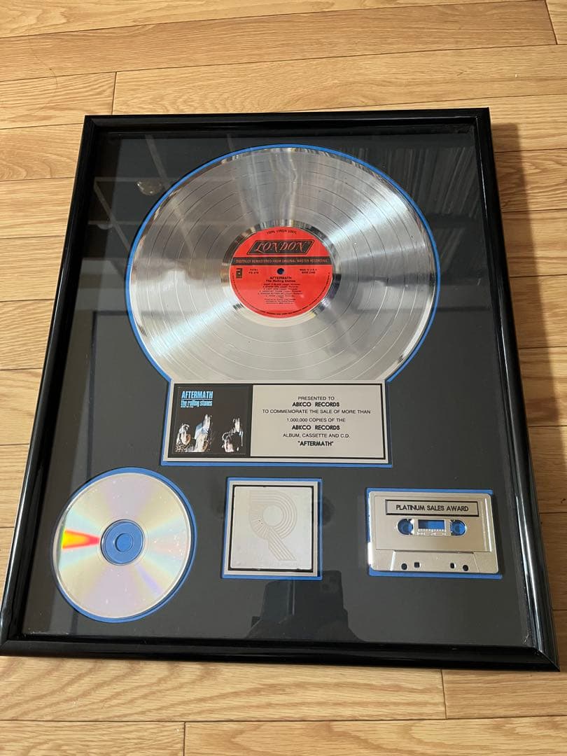 貴重 ローリングストーンズ プラチナディスク 額装 レコードCD カセットテープ
