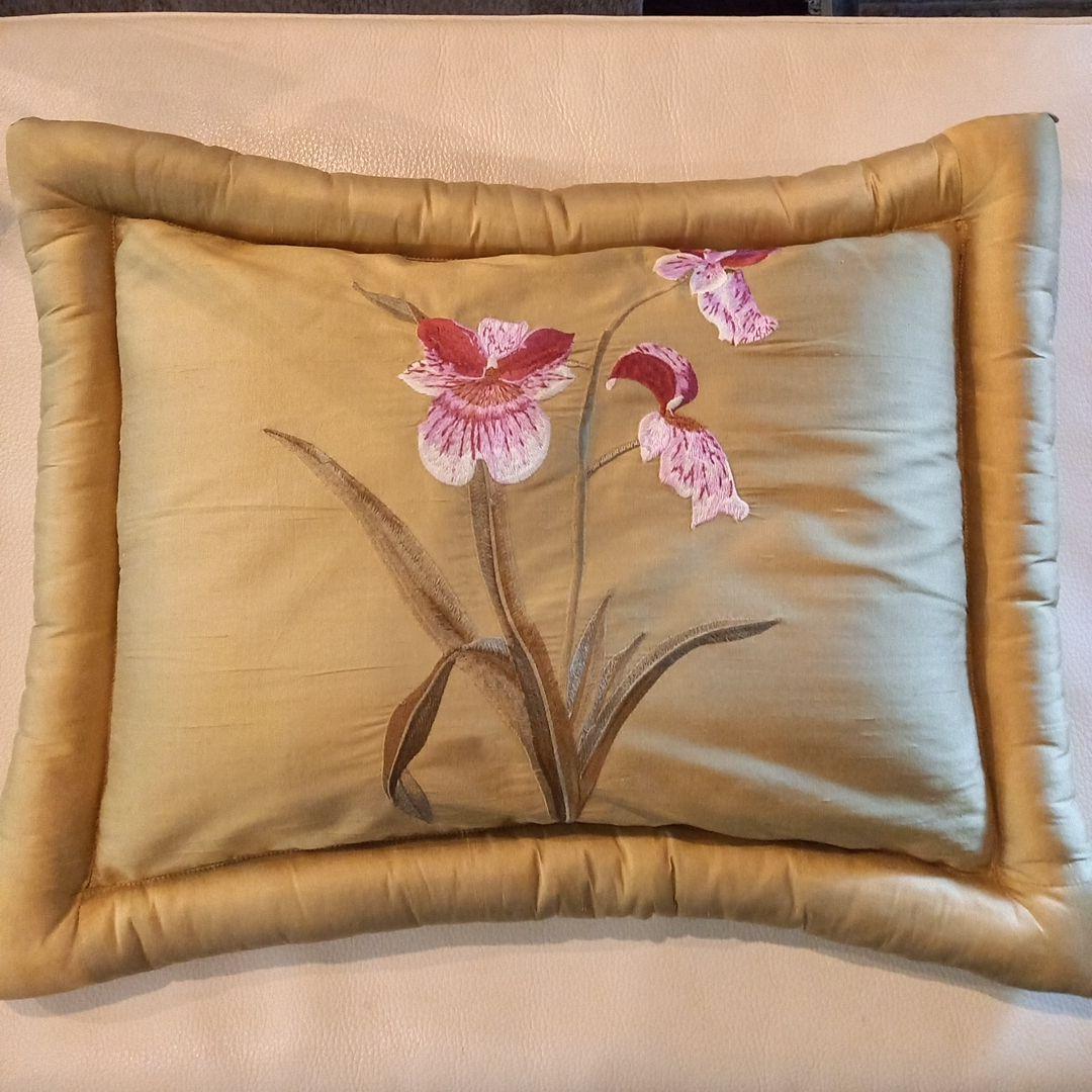 Yves Delormeクッションカバー