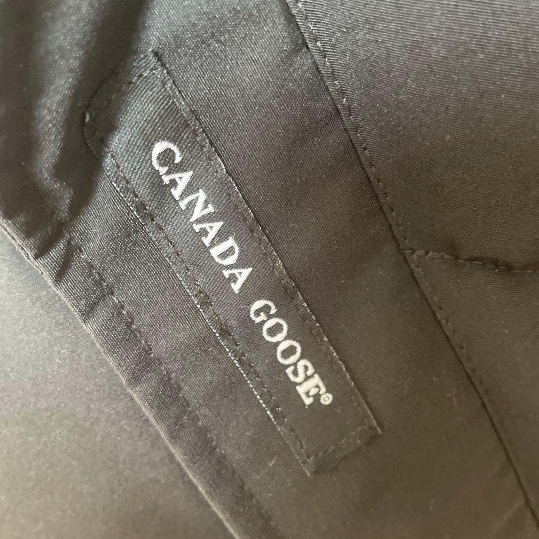 美品　  ブラックダウンベスト