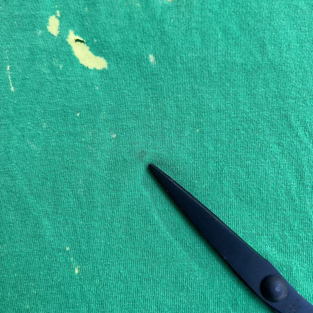 【90年代アメリカ製、ペイントデザイン】stussyストリートTシャツ古着緑M