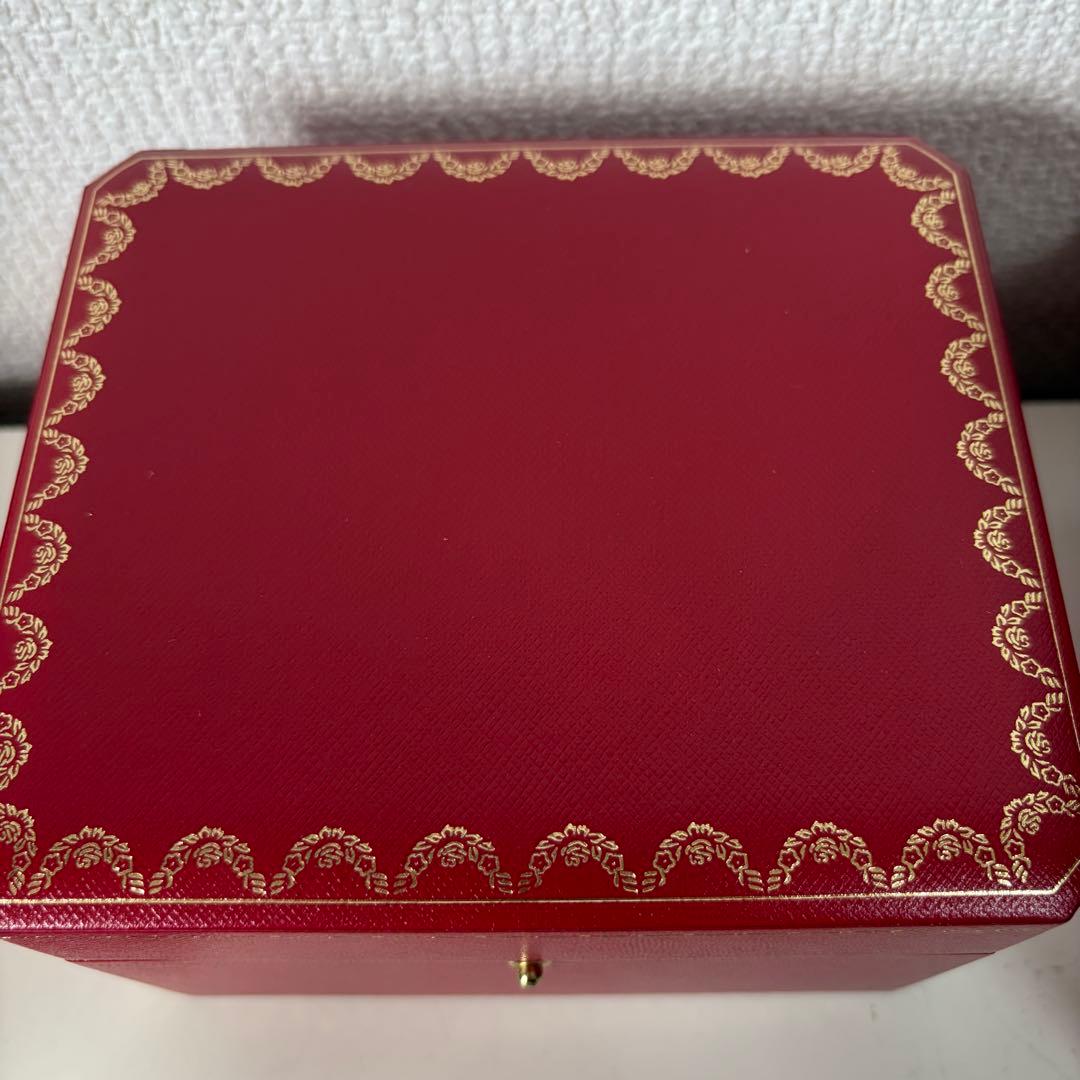 Cartier レッドレザーボックス