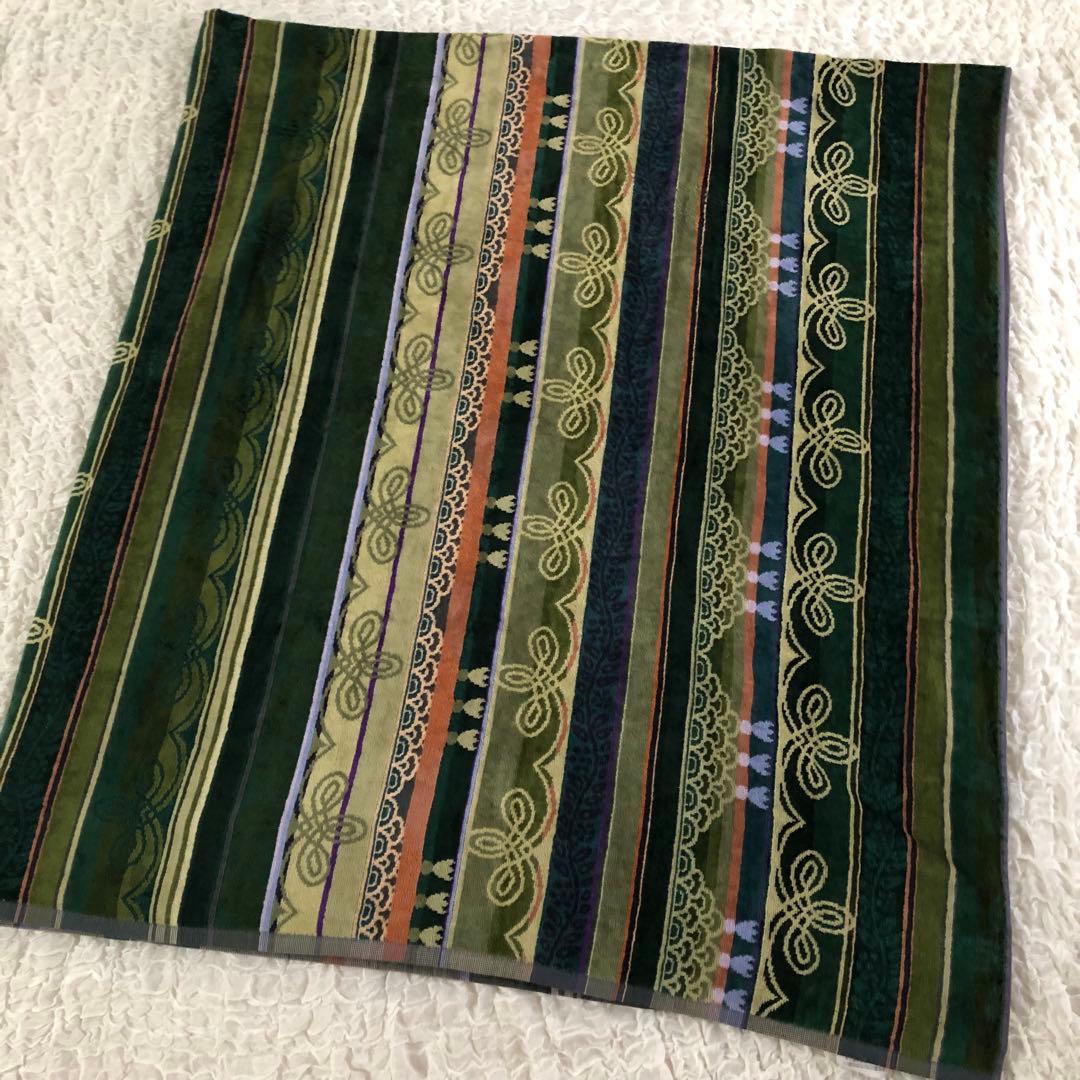 未使用 タオルサロン カラカラ タオルケット ベッドカバー 185×202㎝