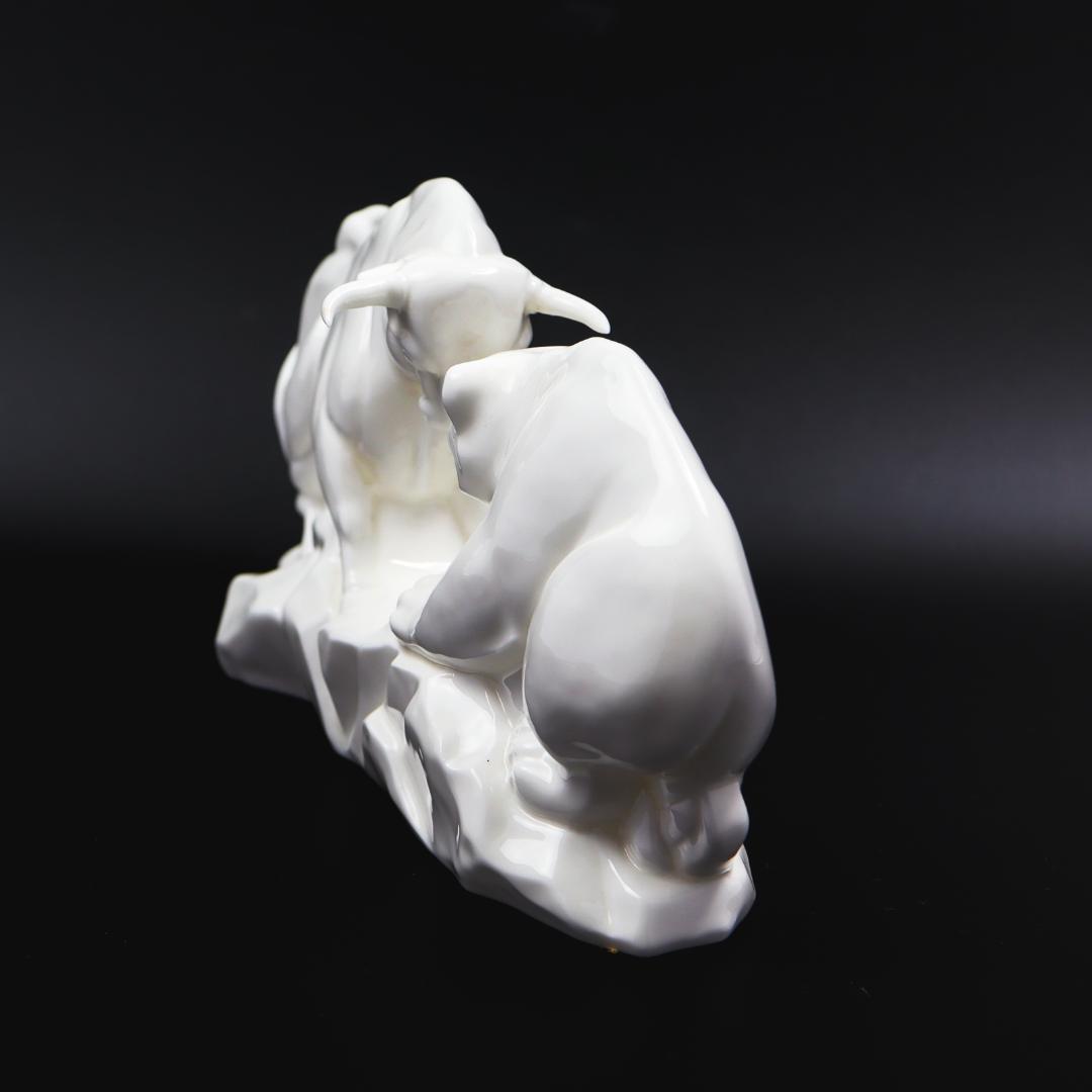  Bulls&Bears 置物 ホワイトポーセリン