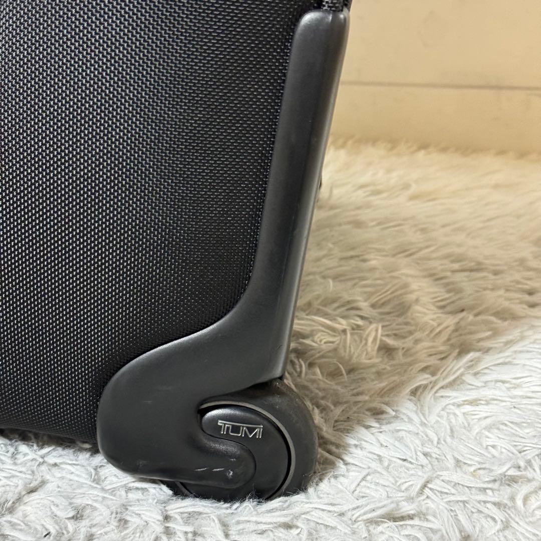 未使用級✨TUMI トゥミ　キャリーケース　26105D4 2輪　ナイロン　黒