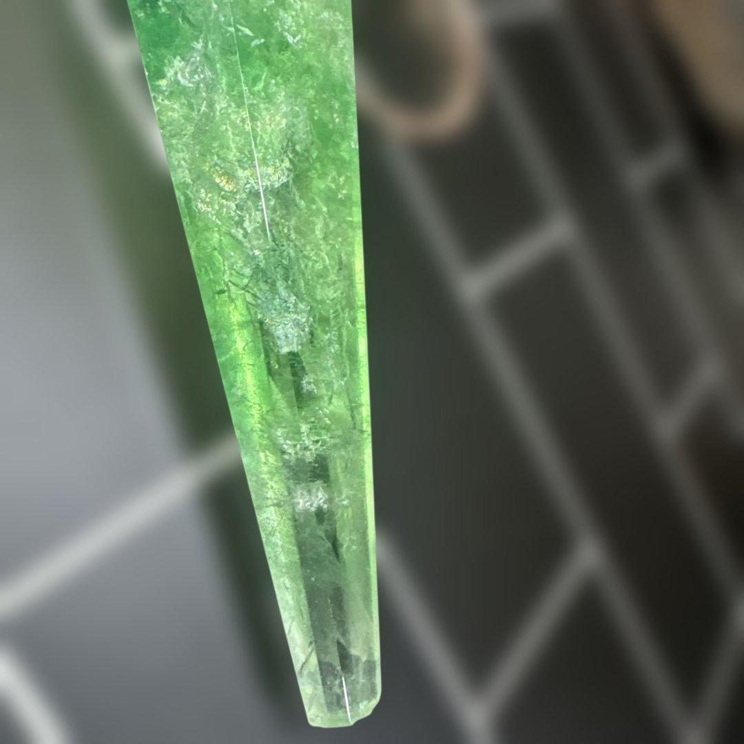 【高品質】高透明 フローライト ポイント 8cm スタンド付 原石