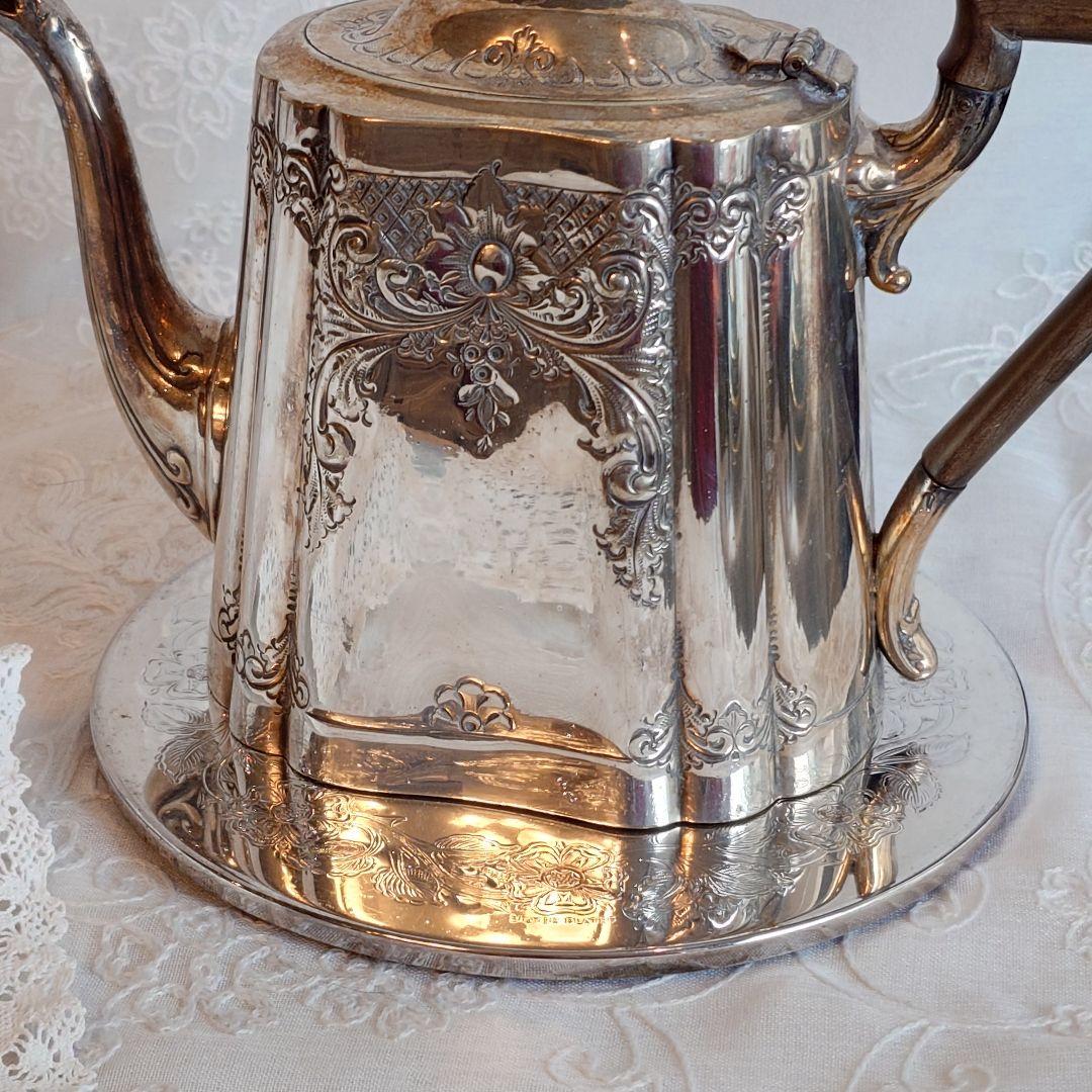 シルバーポットスタンド　ティーマット　プレイスマット　トリベット　エリザベス女王