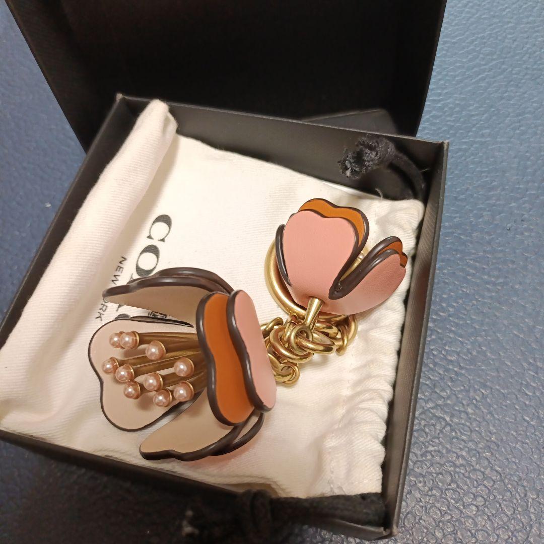 美品☆コーチ☆COACH☆ティーローズ フローラル バッグチャーム キーホルダー