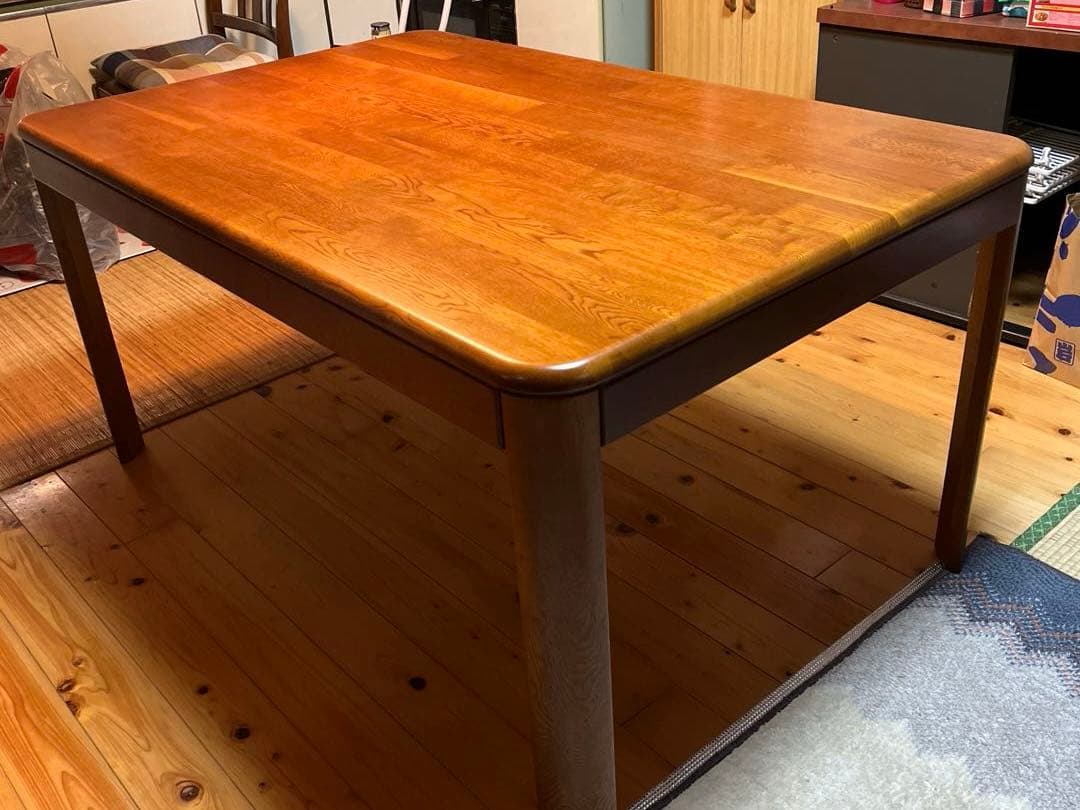 【再値下げしました！】　カリモク　ダイニングテーブル