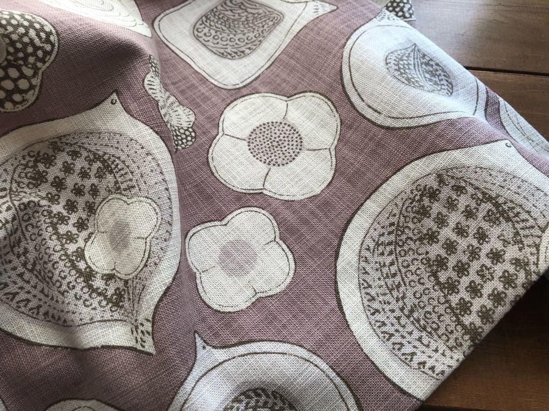 21.テーブルマット　マルチカバー くすみピンク