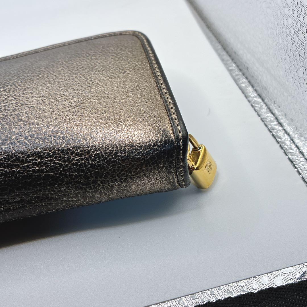 marché ⭐️ロエベ　長財布　ジップウォレット　メタリックレザー
