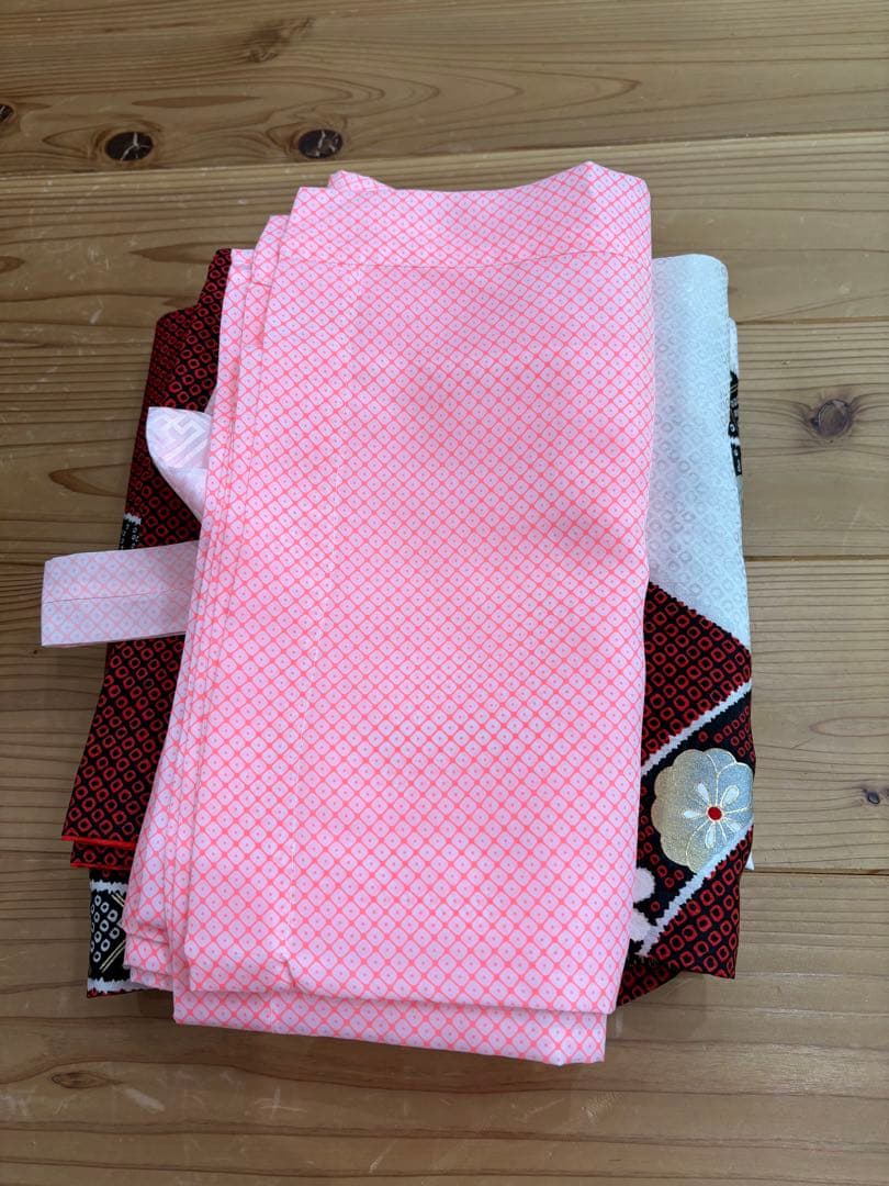 【 美品 】七五三　着物　女の子　7歳　セット　古典柄　ゴールド　赤　おしゃれ