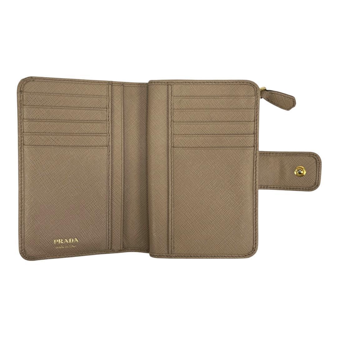 美品 PRADA プラダ 折り財布 サフィアーノレザー 1ML225 ベージュ