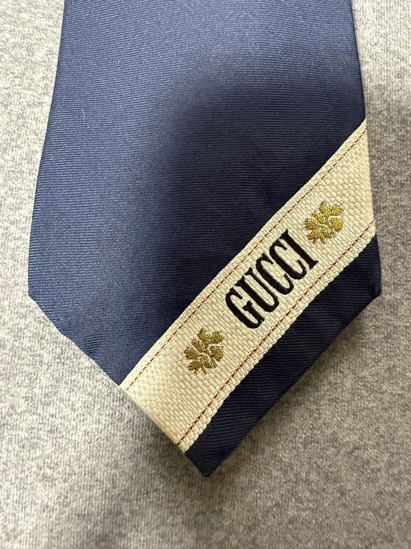 GUCCI シルク ネイビータイ