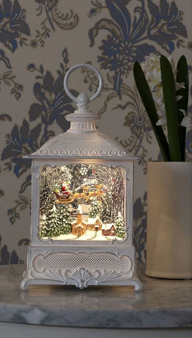 ★新品★ ホワイトLEDランタンヨーロッパKONSTSMIDE クリスマスの風景