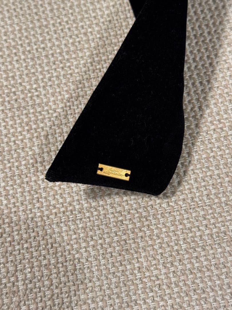 LETICIAリボンベルベットシュシュ　新品未使用