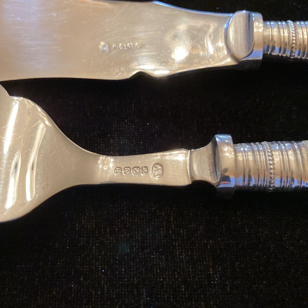 お値下げ　I 英国製ビンテージ　サービング用　シルバーとマザーオブパール