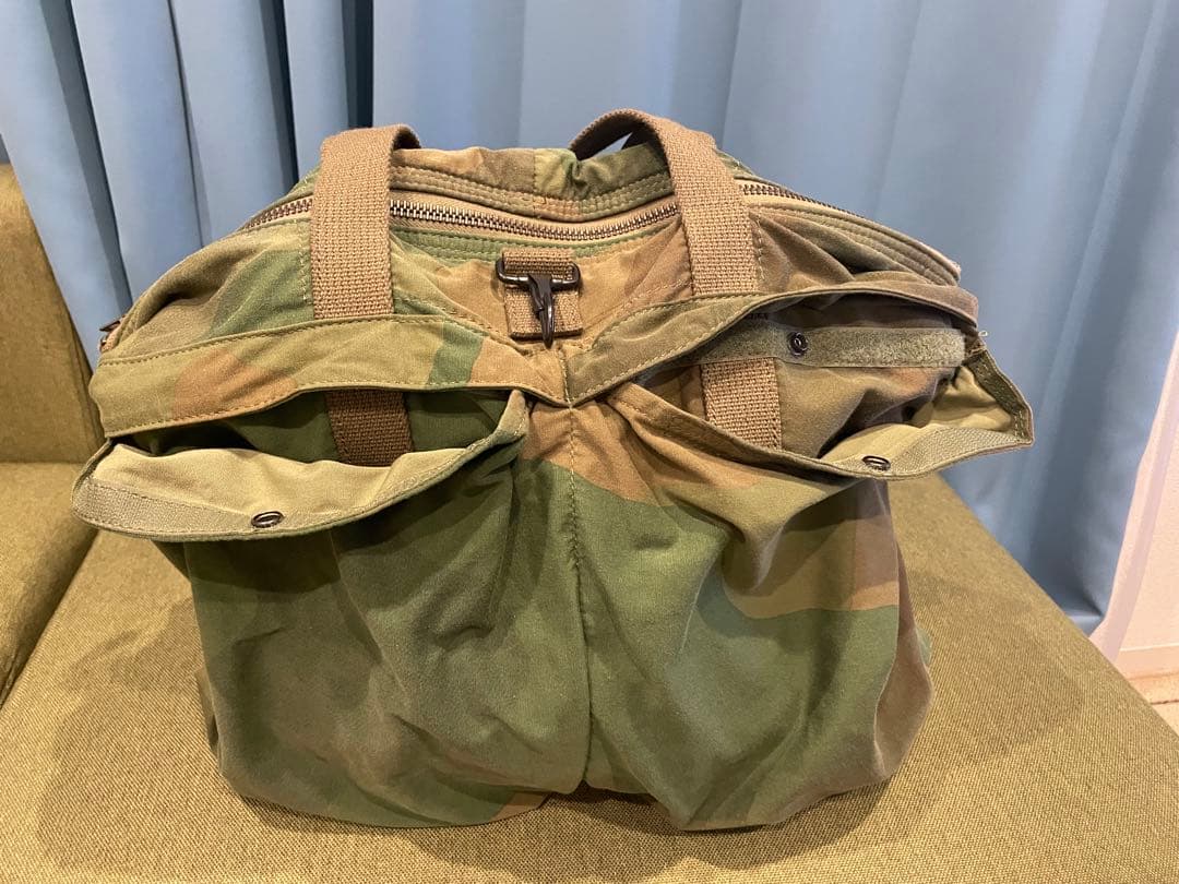 ナイジェルケーボン　ヘルメットバッグ