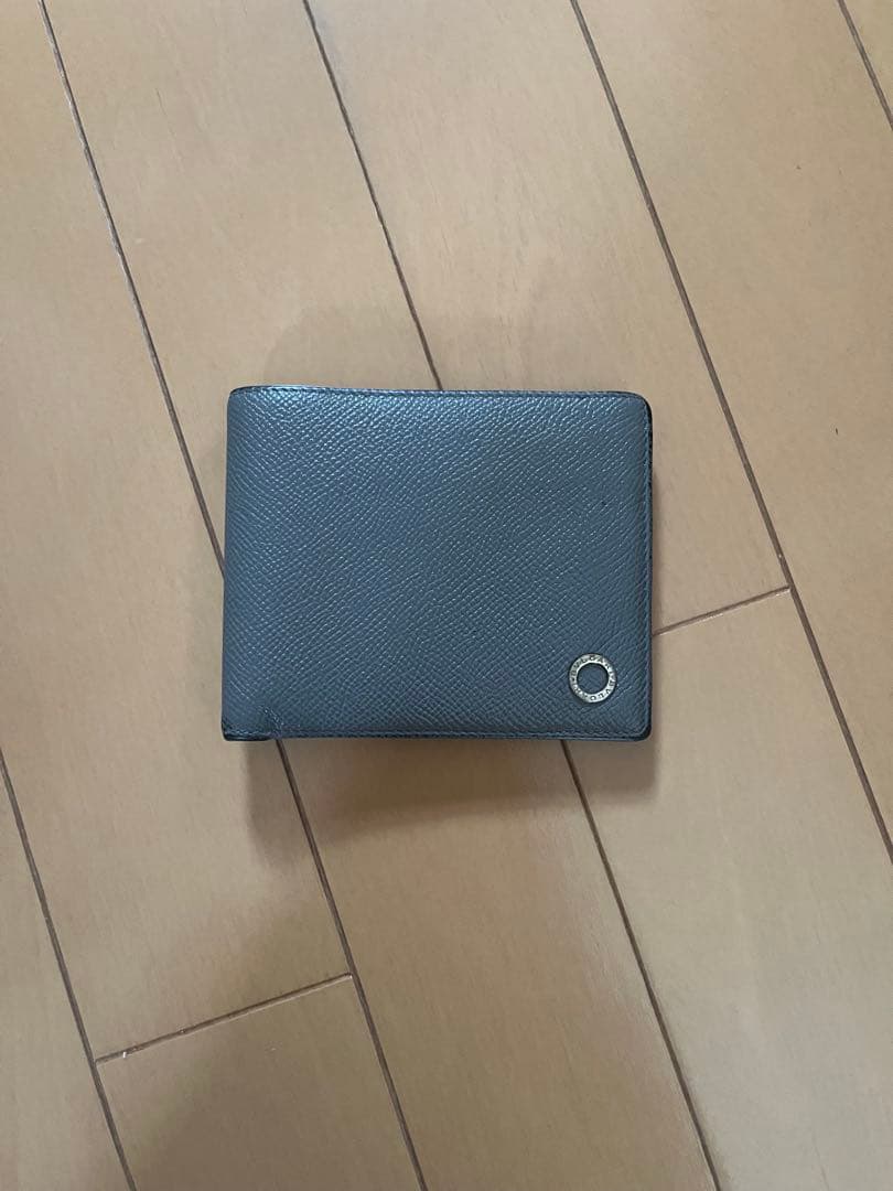 グレー レザー 二つ折り財布ブルガリ