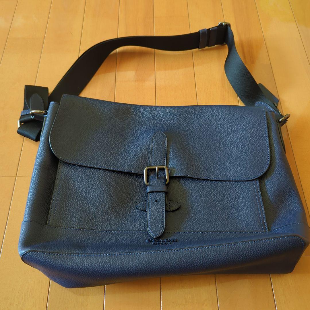 コーチ　COACH　レザー　メッセンジャーバッグ ブルー