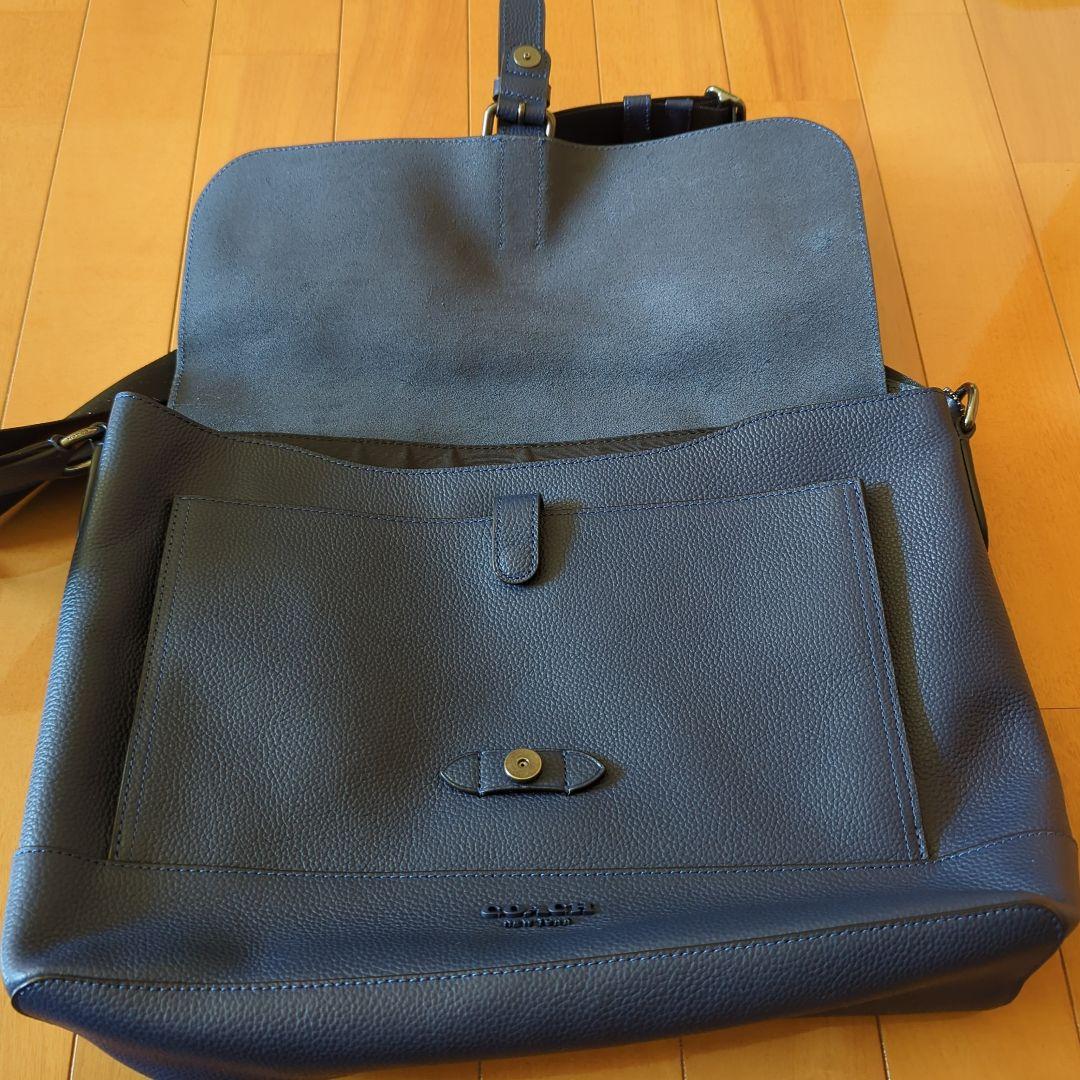 コーチ　COACH　レザー　メッセンジャーバッグ ブルー
