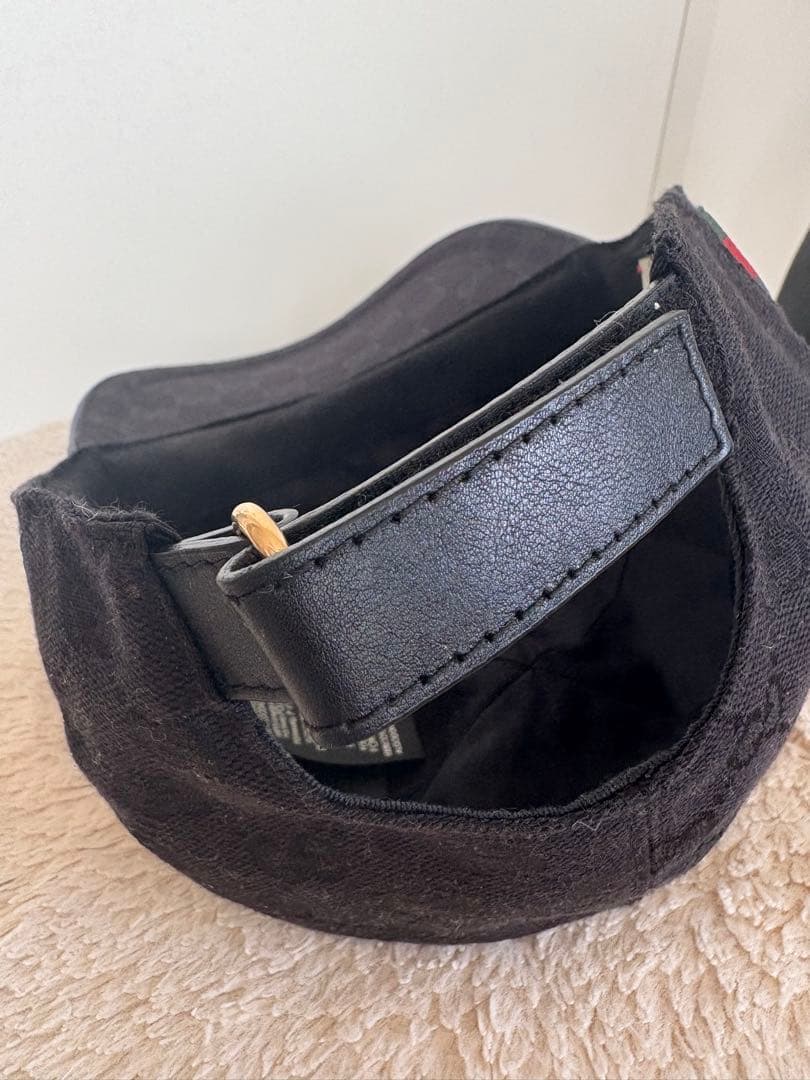 GUCCI キャップ　中古　美品(セール中)