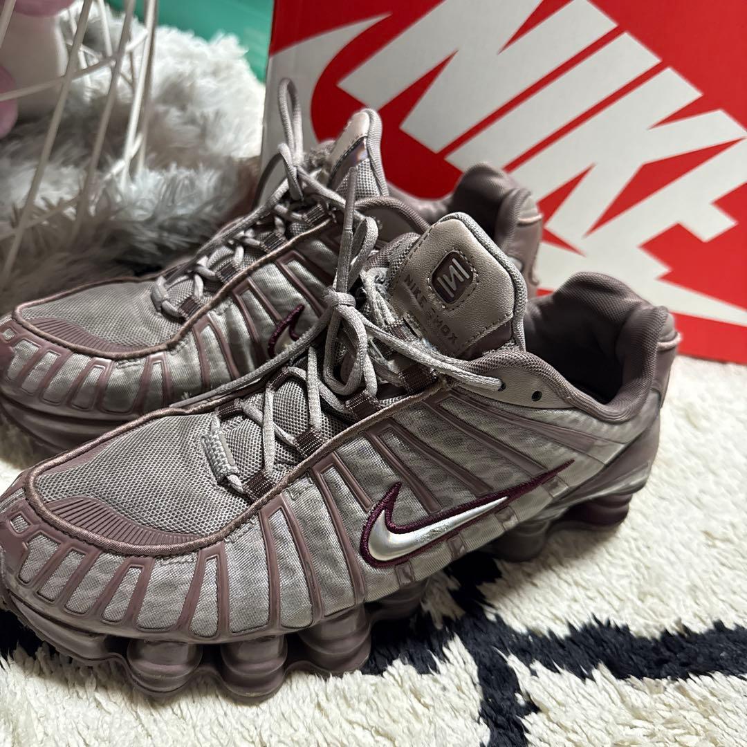 【美品】NIKE SHOX TL W AR3566-200 パープル