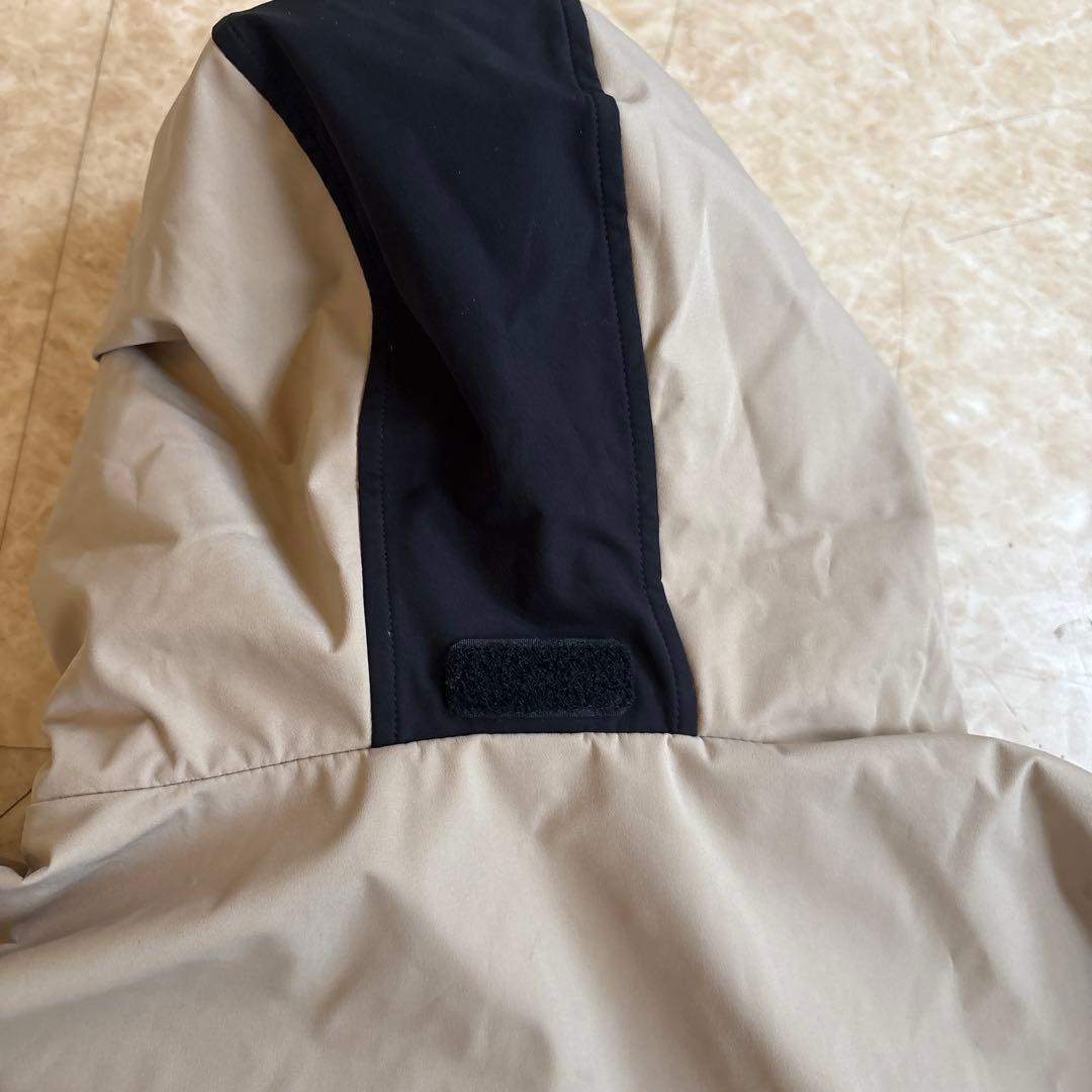 DC SHOECO. スノーボードウエア　セットアップ上下　ベージュ　男女兼用